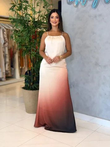 Vestido ajustado escote